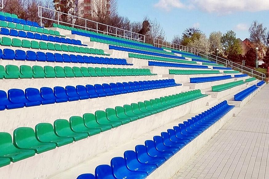 Stadionsitze  - Kunststoff-Sitzschalen    